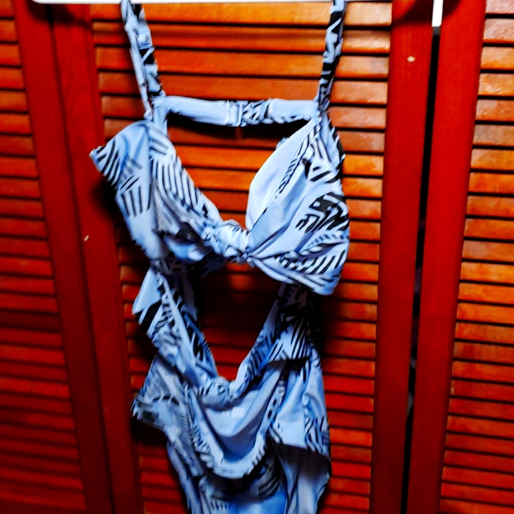 Aerie wholpiece twist knot cutout swimsuit